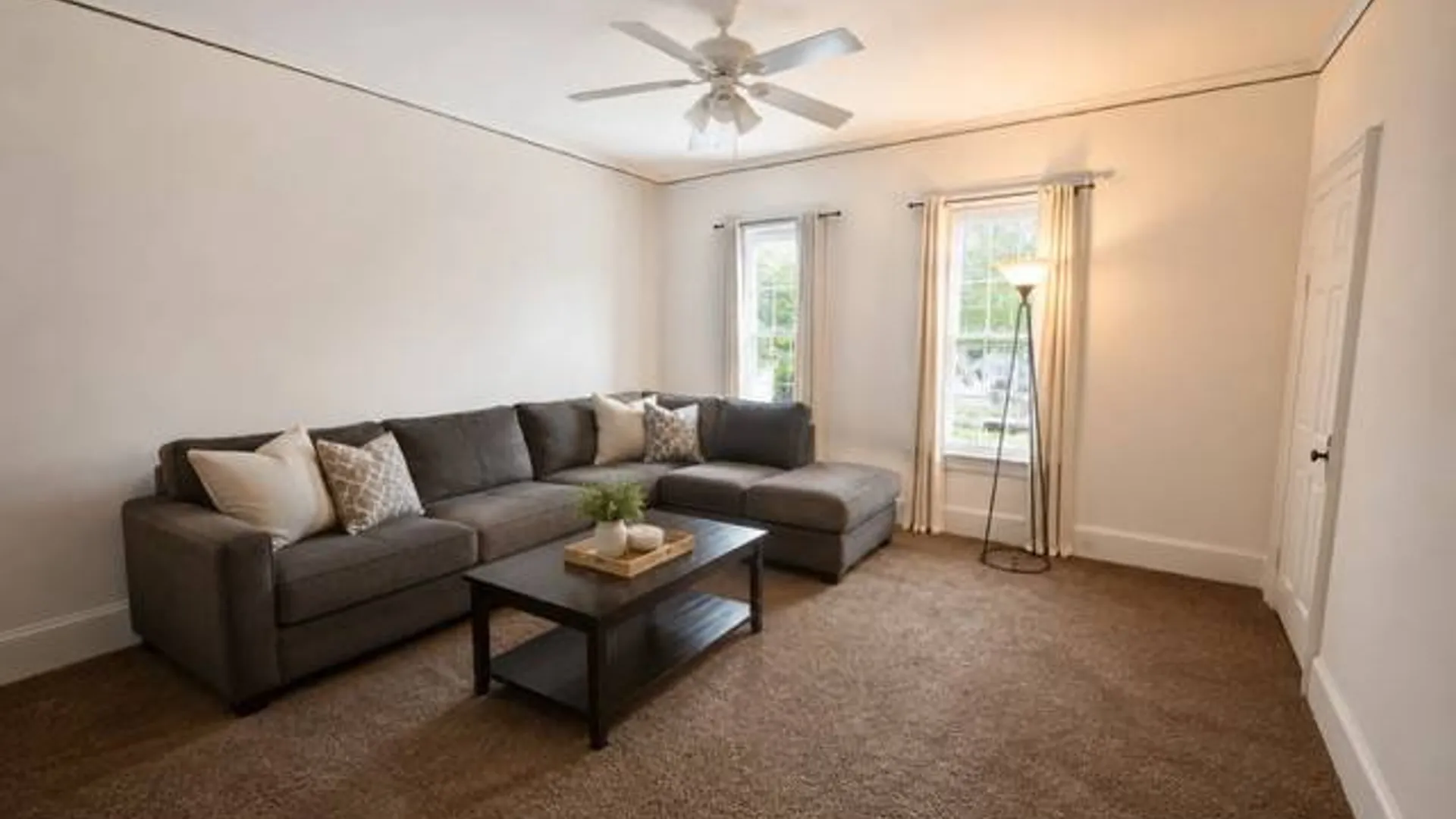 Property at 74 James St, Amsterdam, NY 12010 3