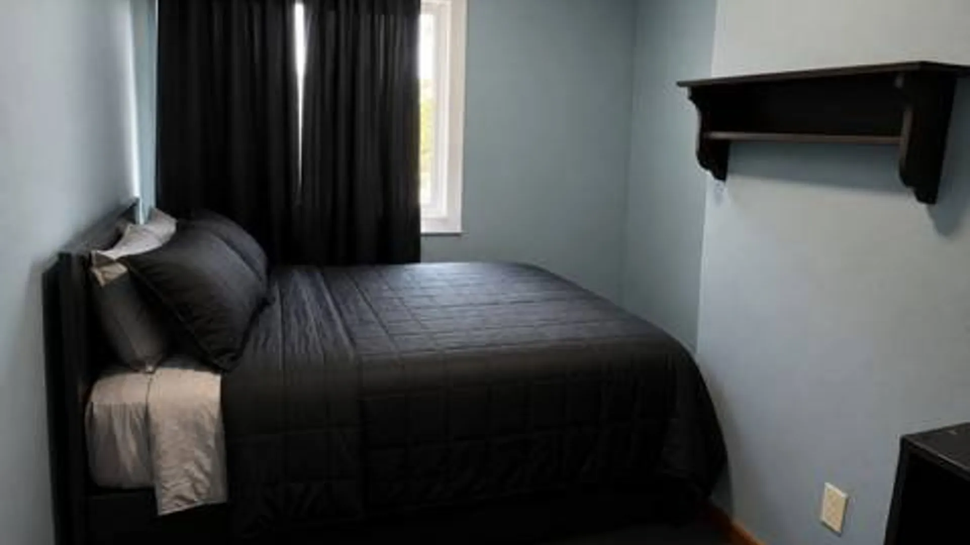 Property at 74 James St, Amsterdam, NY 12010 4