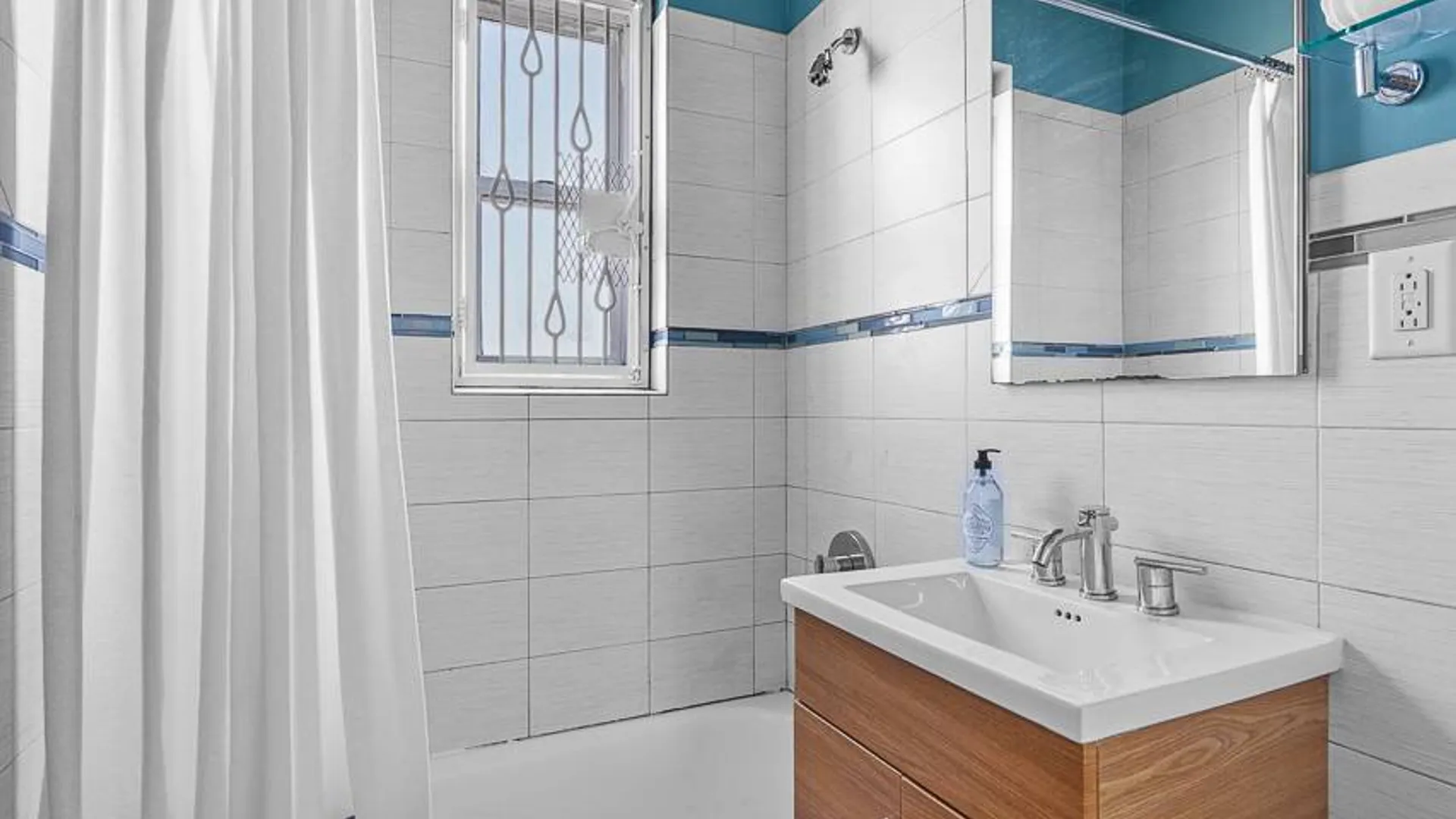 Property at 55 Eastern Parkway, Brooklyn, NY 11238 6