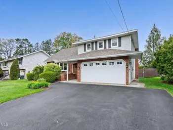 Property at 4 Colomba Drive, Rotterdam, NY 12306