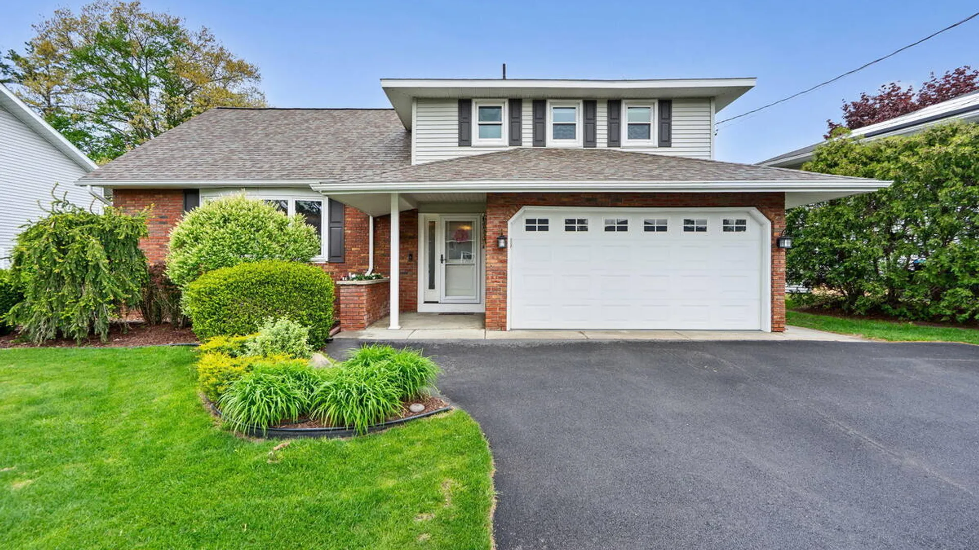 Property at 4 Colomba Drive, Rotterdam, NY 12306 2