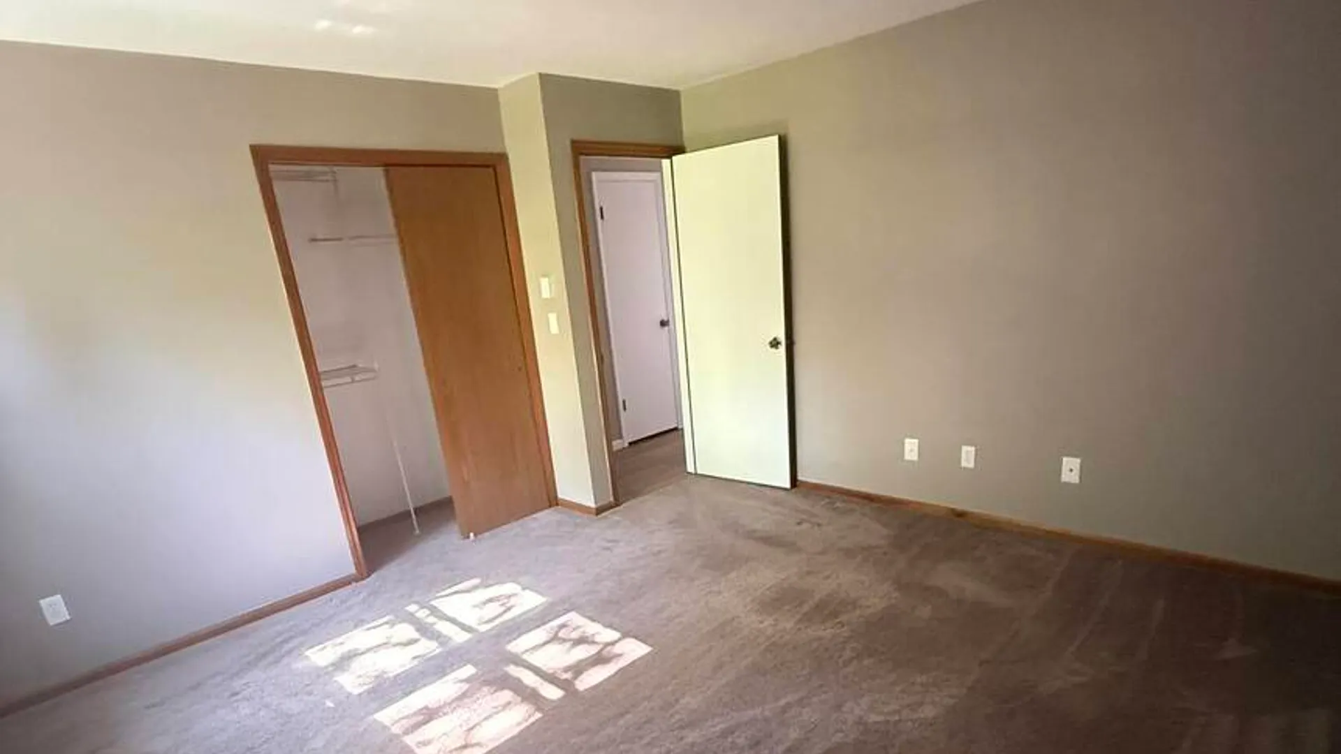 Property at 2050 Rosedale Way, Guilderland, NY 12303 10