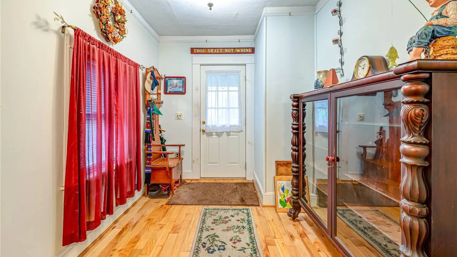 Property at 34 Boulevard Avenue, Greenlawn, NY 11740 3
