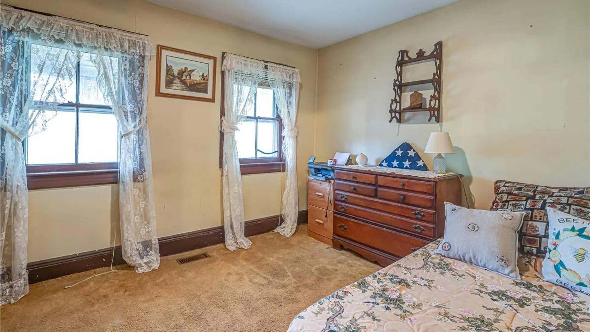 Property at 34 Boulevard Avenue, Greenlawn, NY 11740 8