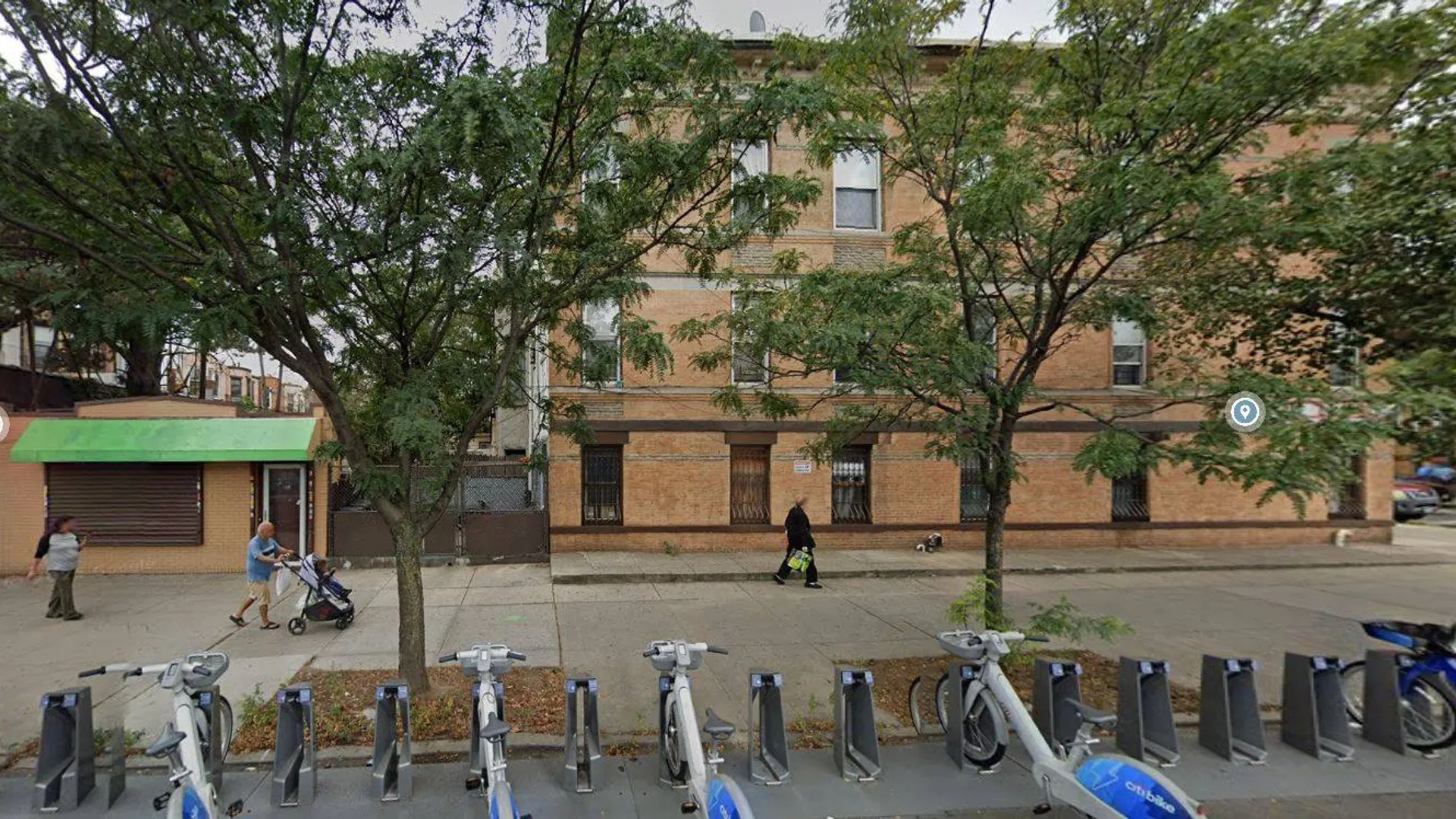 Property at 60-98 69th Ave, Ridgewood, NY 11385 4