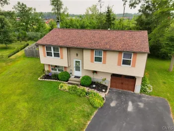 Property at 105 Winstead Circle, Manlius, NY 13116