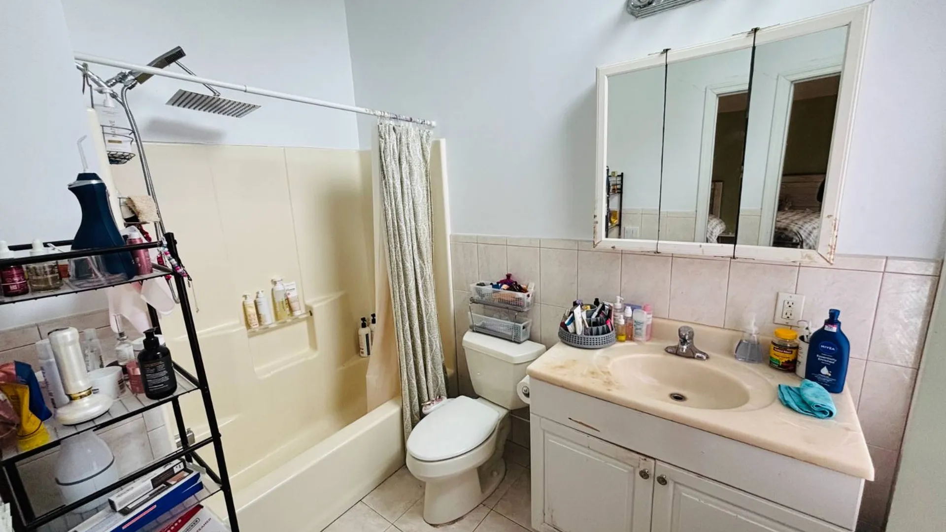 Property at 122 Mcloughlin st, Glen Cove, NY 11542 9
