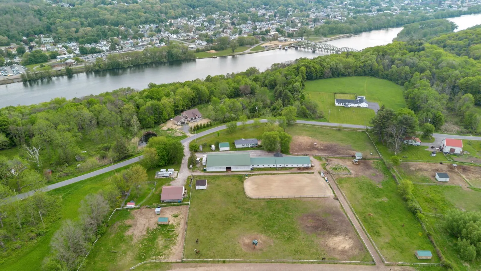 Property at 802 QUEEN ANN ROAD, Amsterdam, NY 12010 3