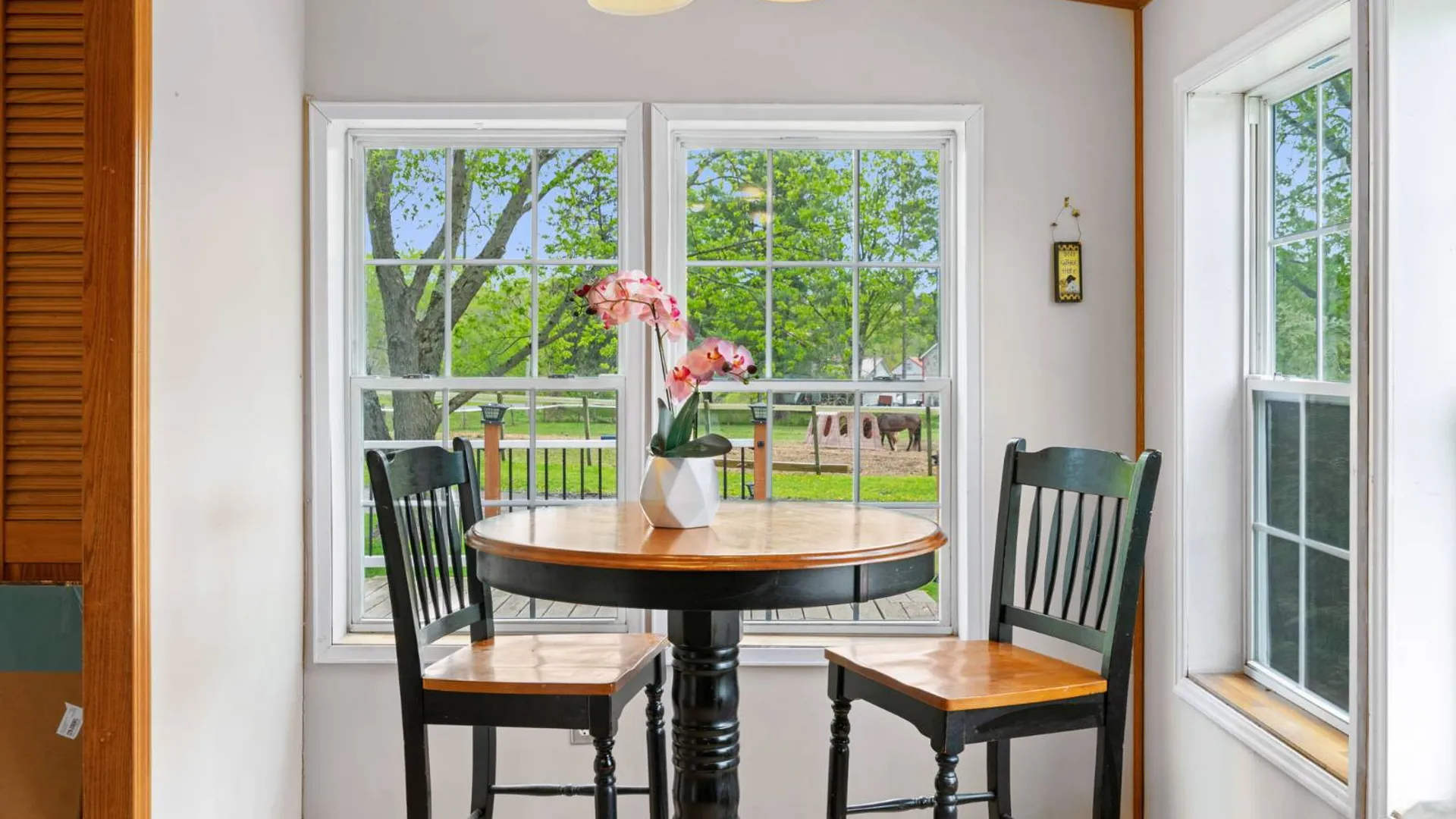 Property at 802 QUEEN ANN ROAD, Amsterdam, NY 12010 35