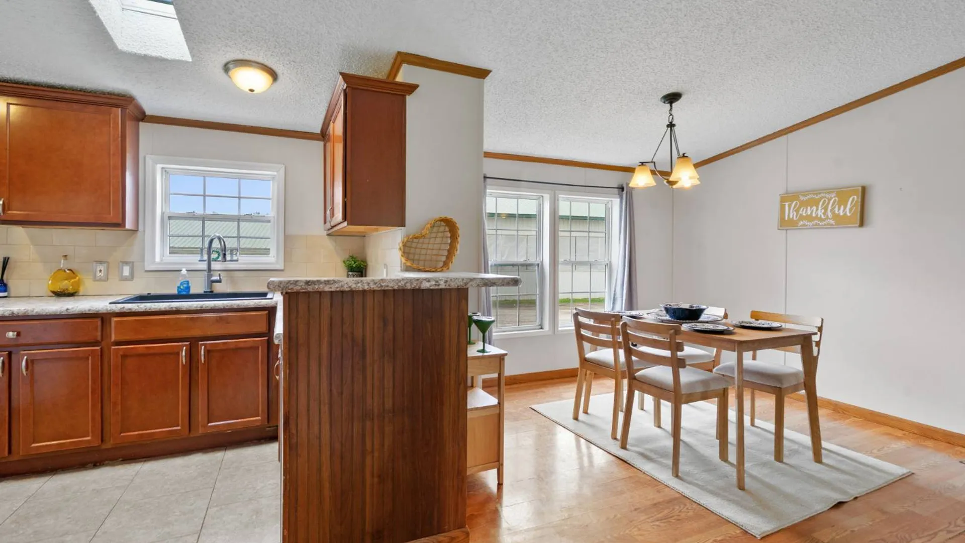 Property at 802 QUEEN ANN ROAD, Amsterdam, NY 12010 36
