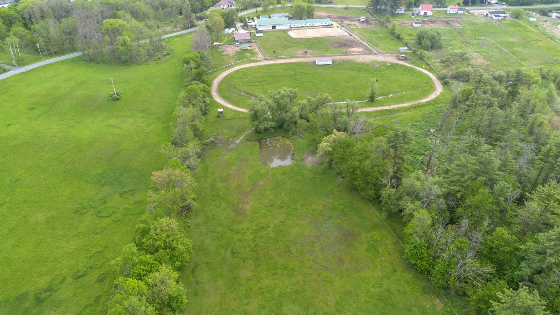 Property at 802 QUEEN ANN ROAD, Amsterdam, NY 12010 42