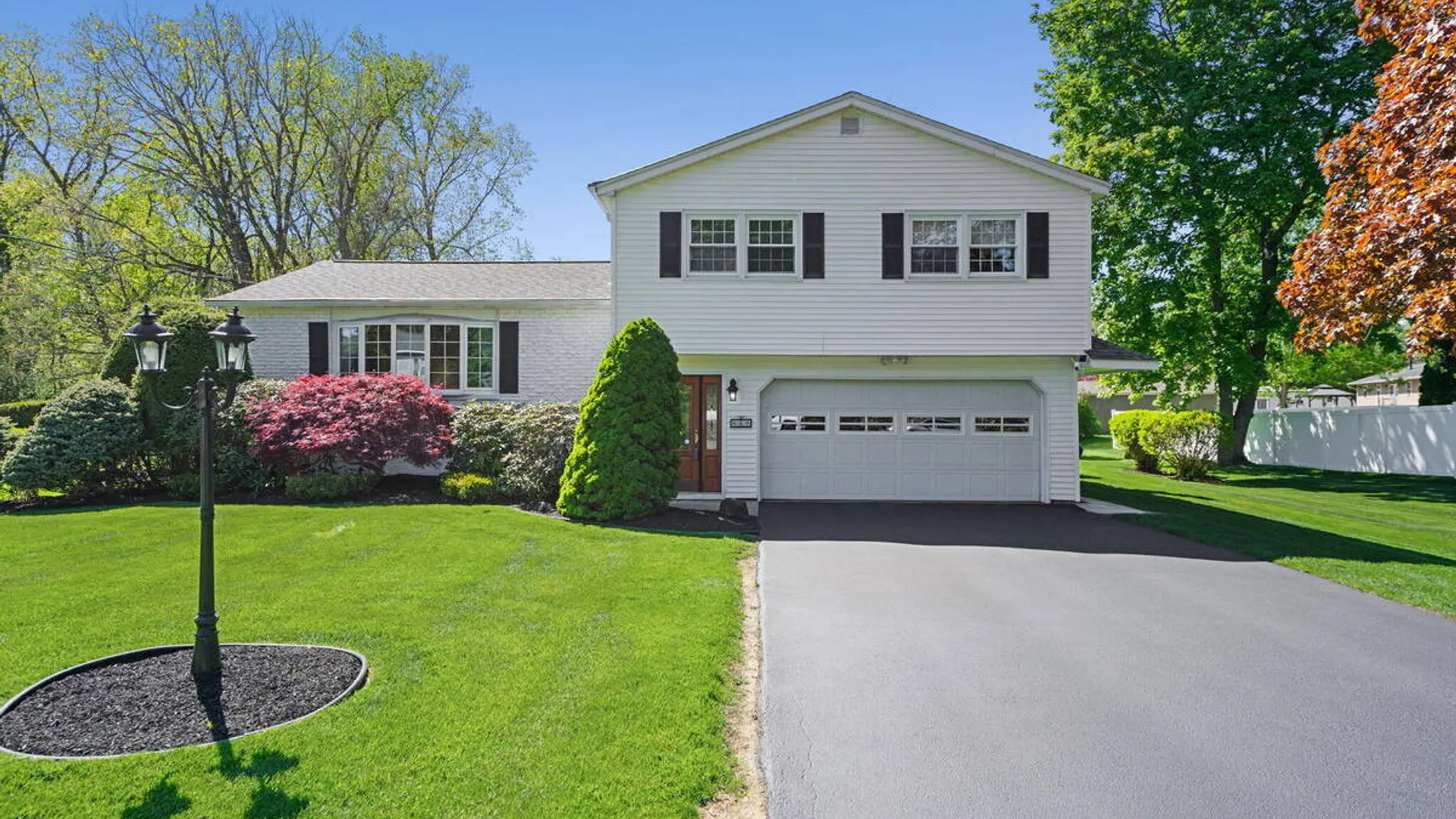 Property at 4 Country Fair Lane, Glenville, NY 12302 2