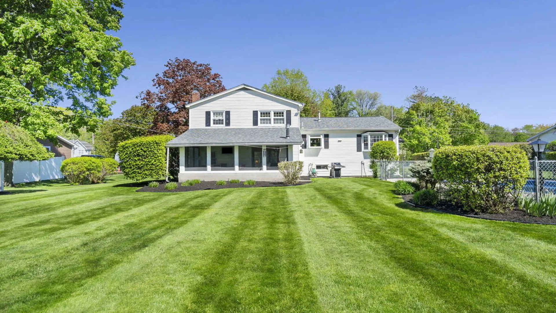 Property at 4 Country Fair Lane, Glenville, NY 12302 36