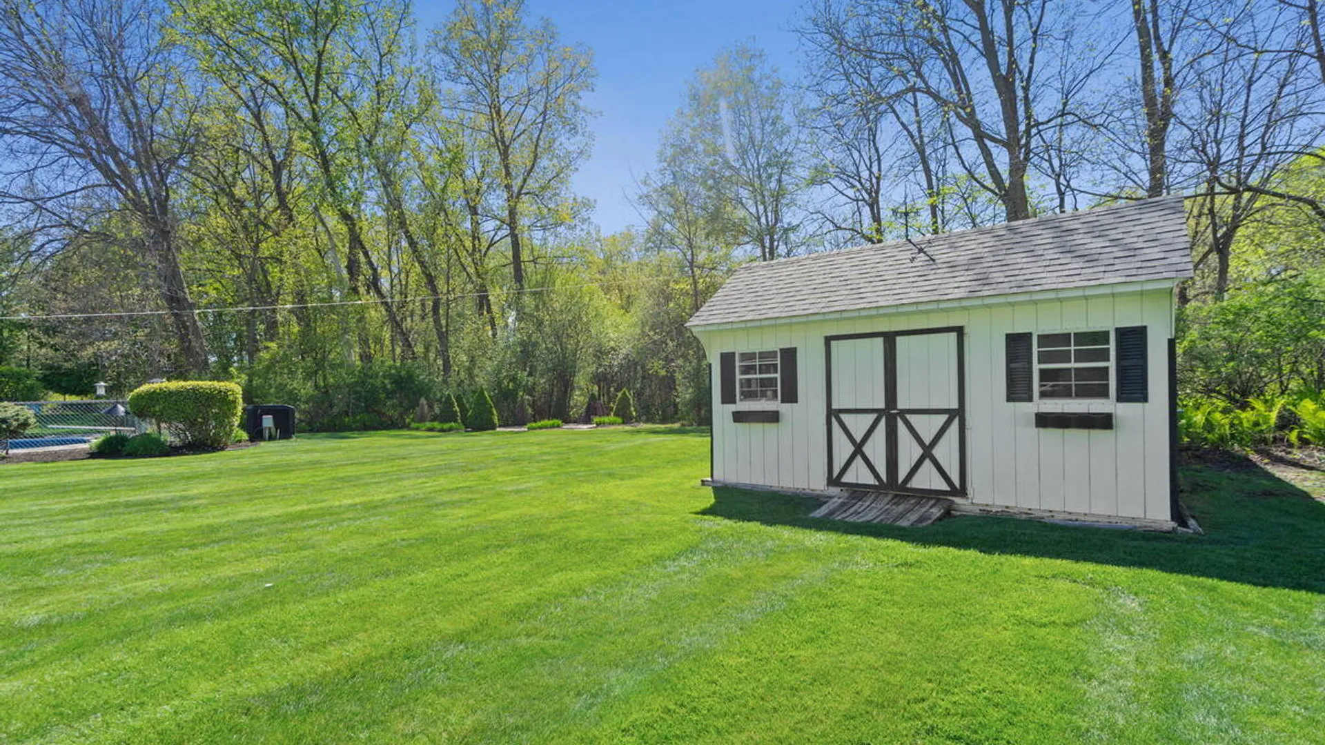 Property at 4 Country Fair Lane, Glenville, NY 12302 37