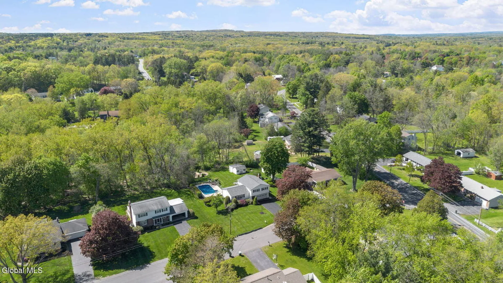 Property at 4 Country Fair Lane, Glenville, NY 12302 43