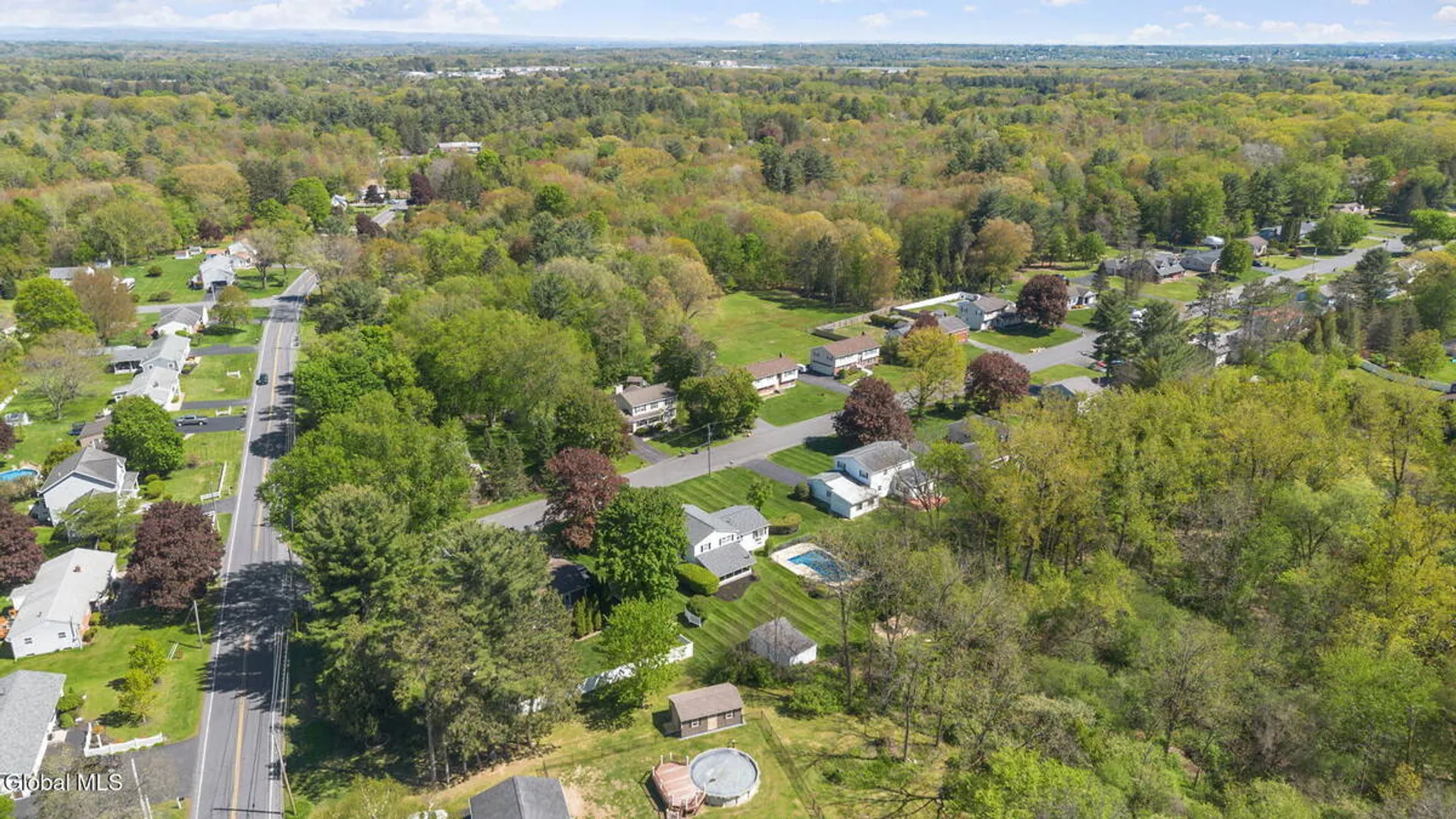 Property at 4 Country Fair Lane, Glenville, NY 12302 48