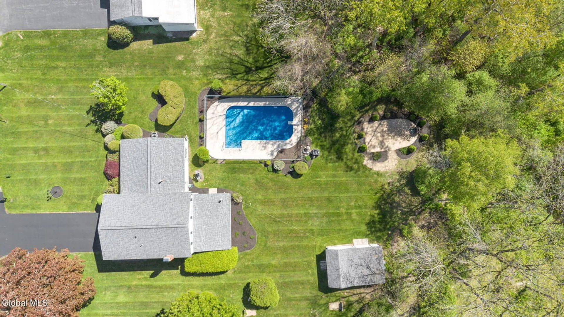 Property at 4 Country Fair Lane, Glenville, NY 12302 49