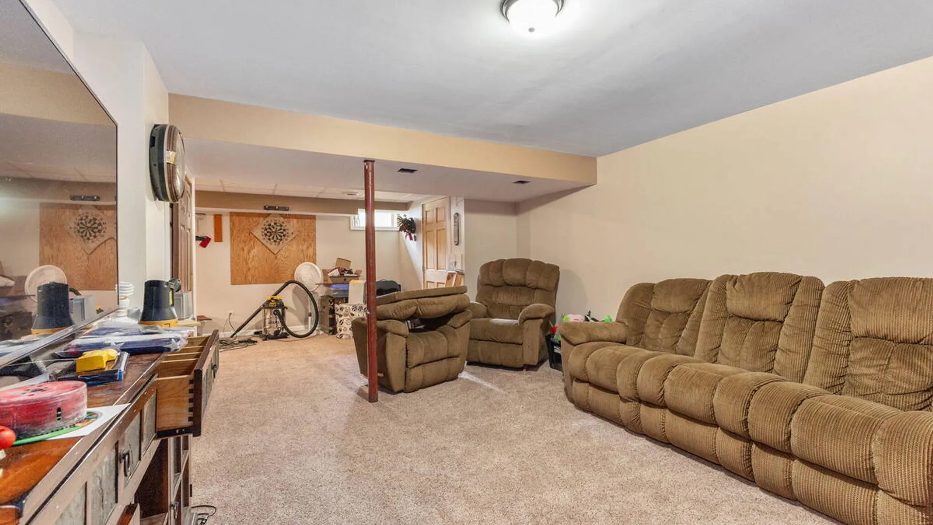 Property at 46 Esther Street, Rotterdam, NY 12303 34