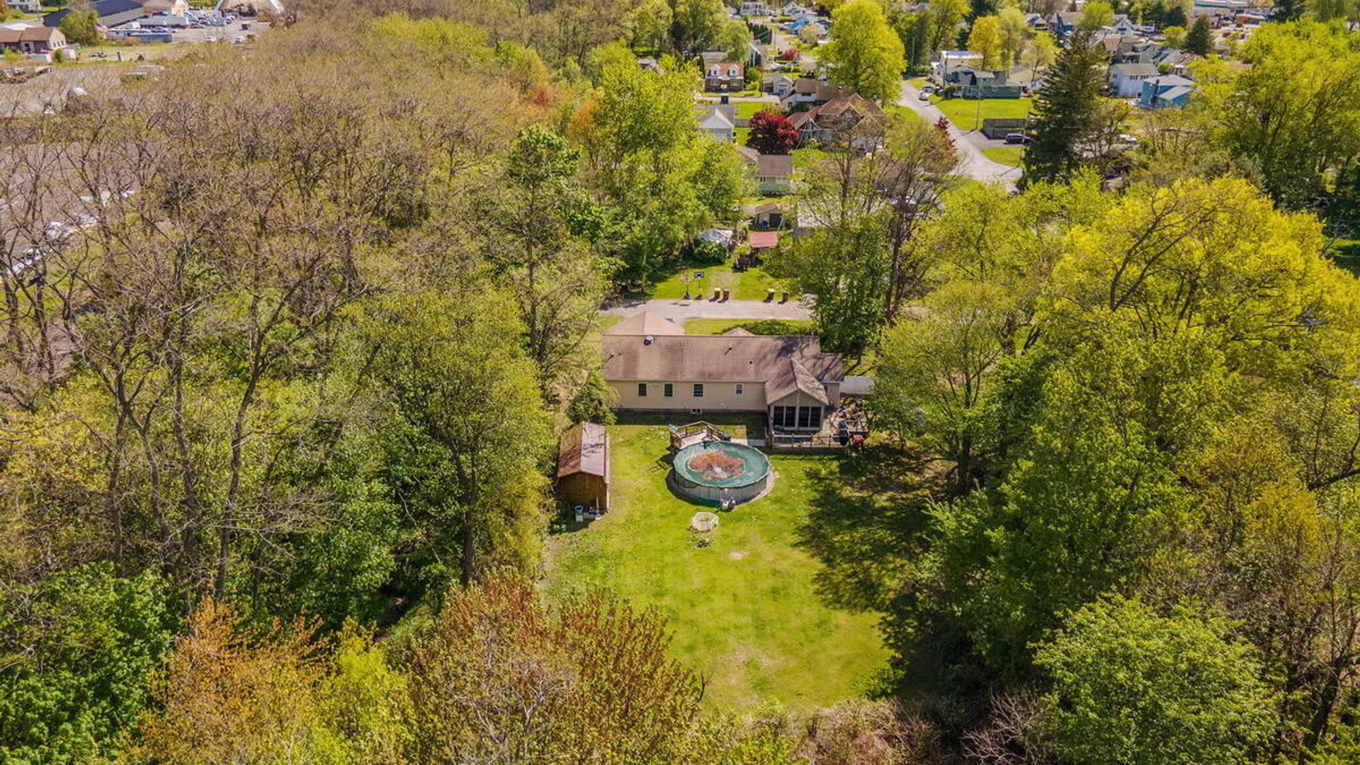 Property at 46 Esther Street, Rotterdam, NY 12303 43