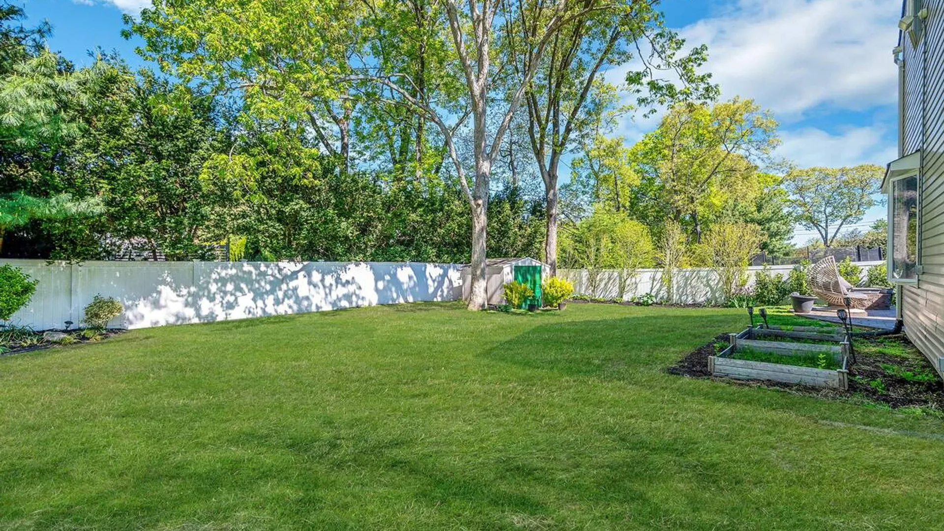 Property at 40 Boxwood Drive, Kings Park, NY 11754 9