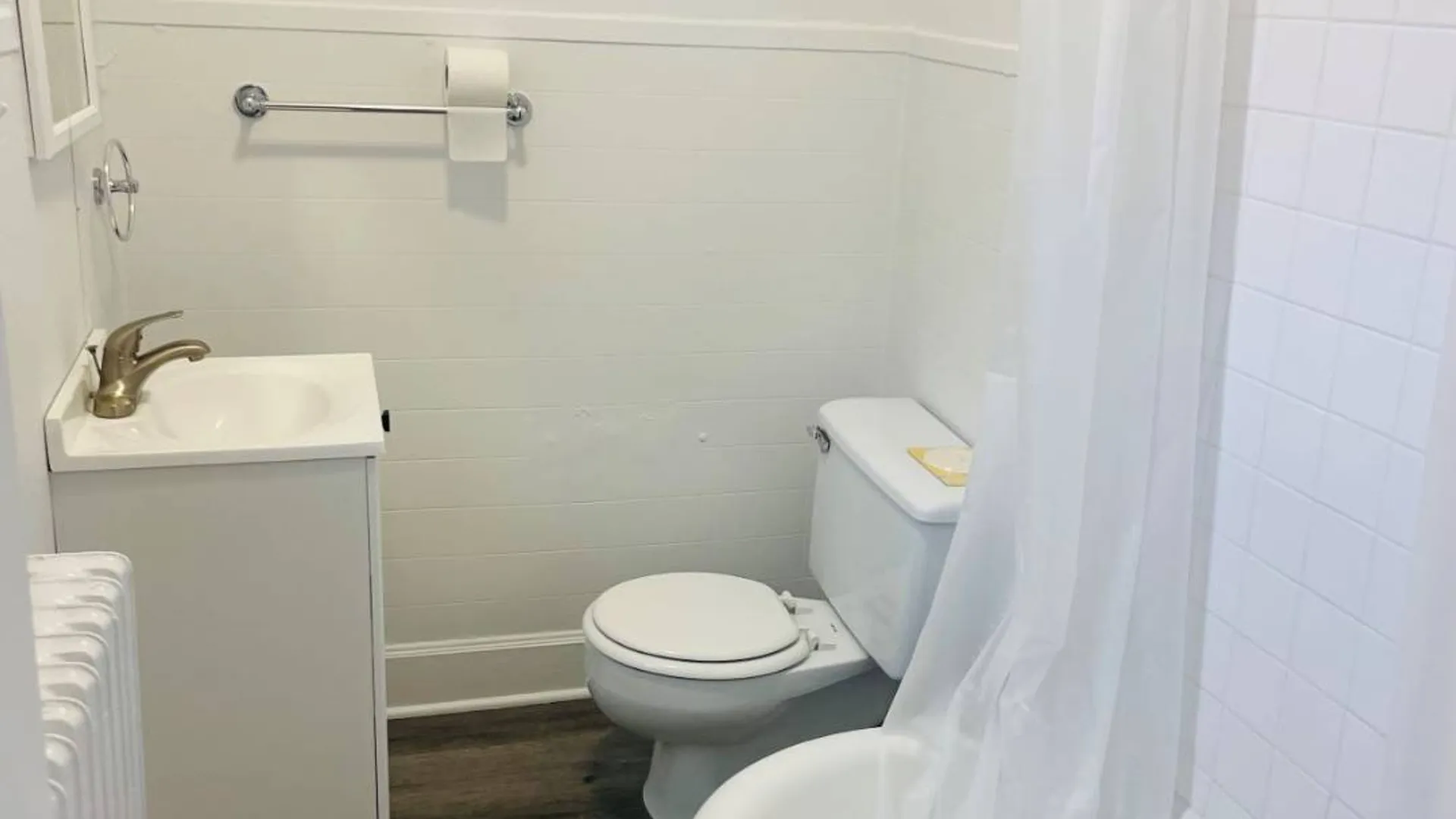 Property at 30 1st, Glen Cove, NY 11542 5