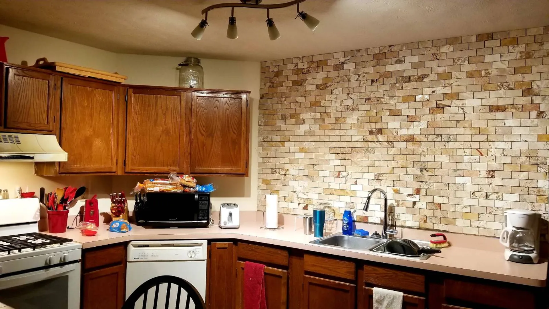 Property at 568 Victory Circle, Ballston Spa, NY 12020 4