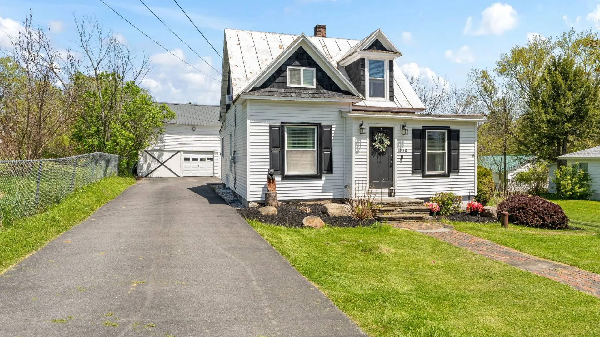 Property at 130 Charleston St, Esperance, NY 12066 3