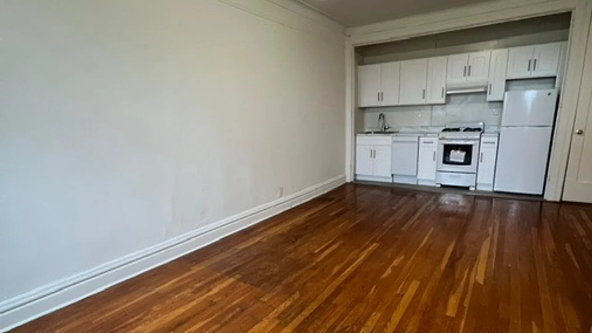 Property at 7 Sherwood Terrace, Yonkers, NY 10704 3