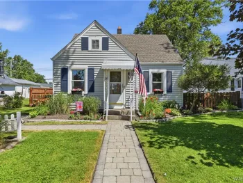 28 Cloverdale Road, Cheektowaga, NY 14225