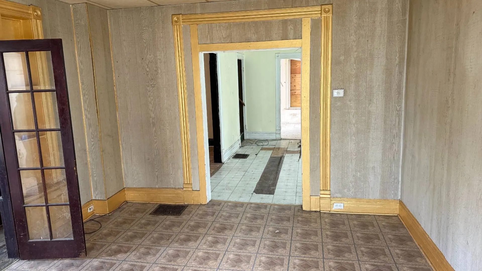 Property at 105 Mark Ave, Syracuse, NY 13205 12