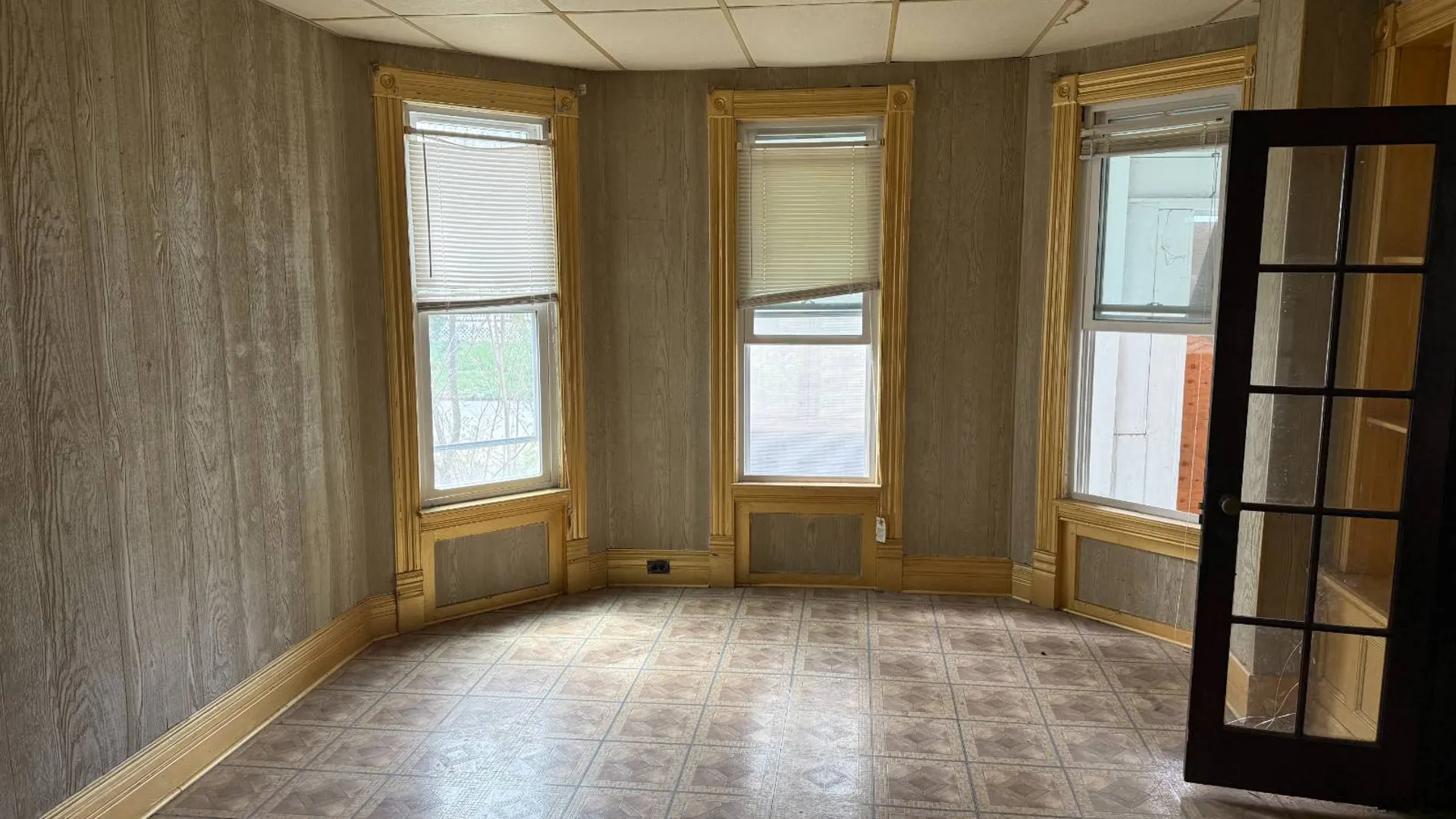 Property at 105 Mark Ave, Syracuse, NY 13205 13