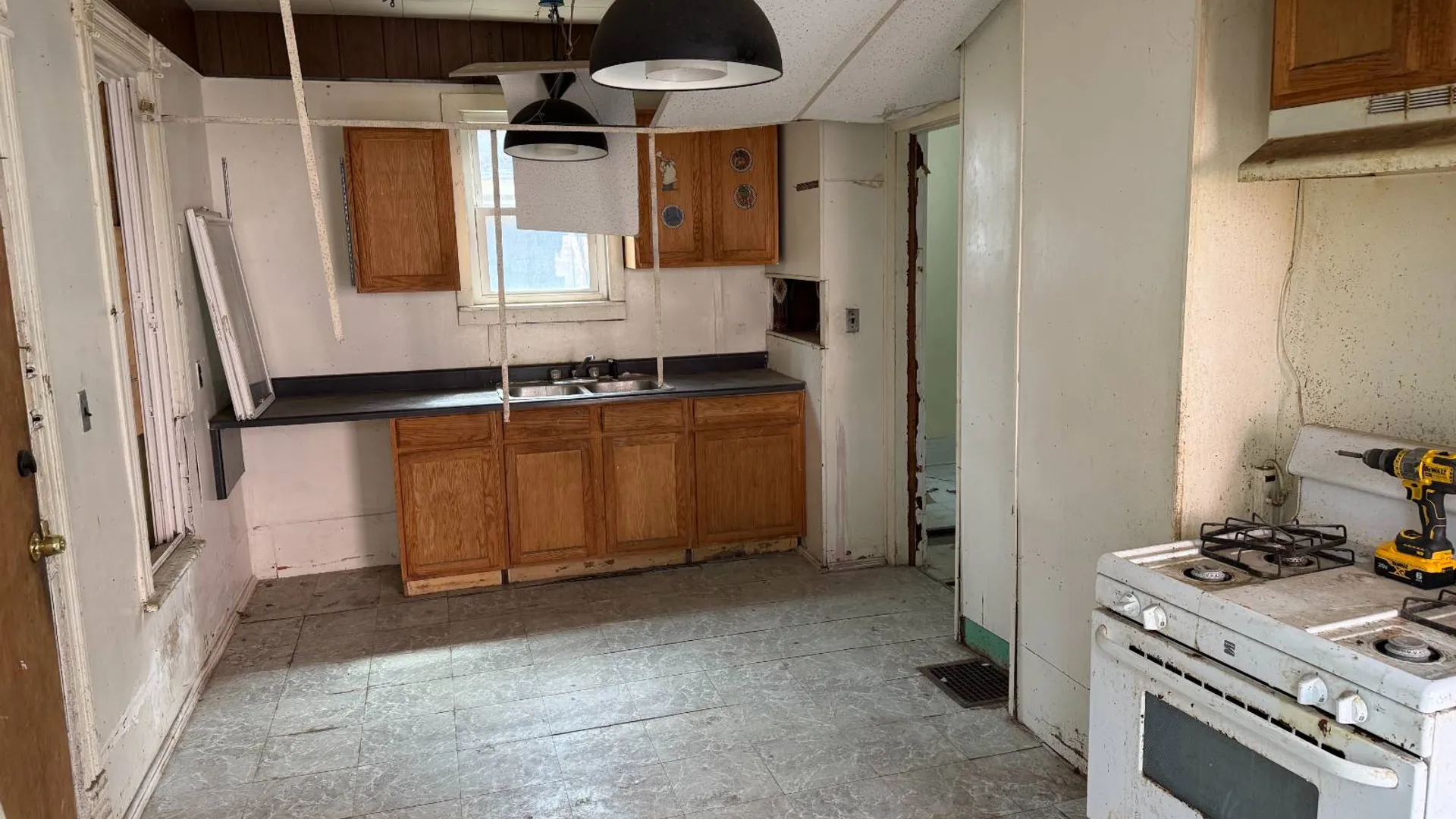 Property at 105 Mark Ave, Syracuse, NY 13205 17