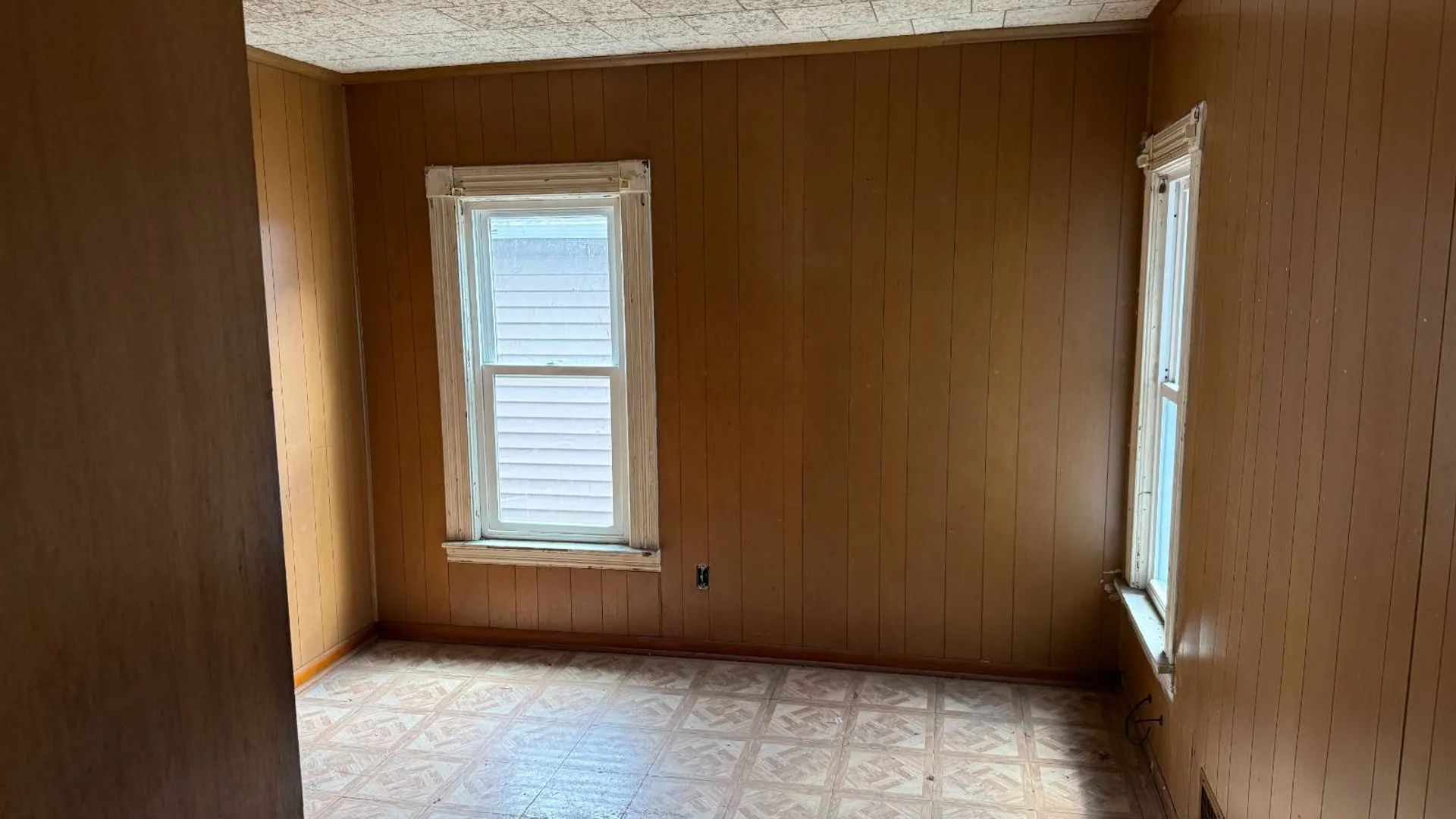 Property at 105 Mark Ave, Syracuse, NY 13205 27