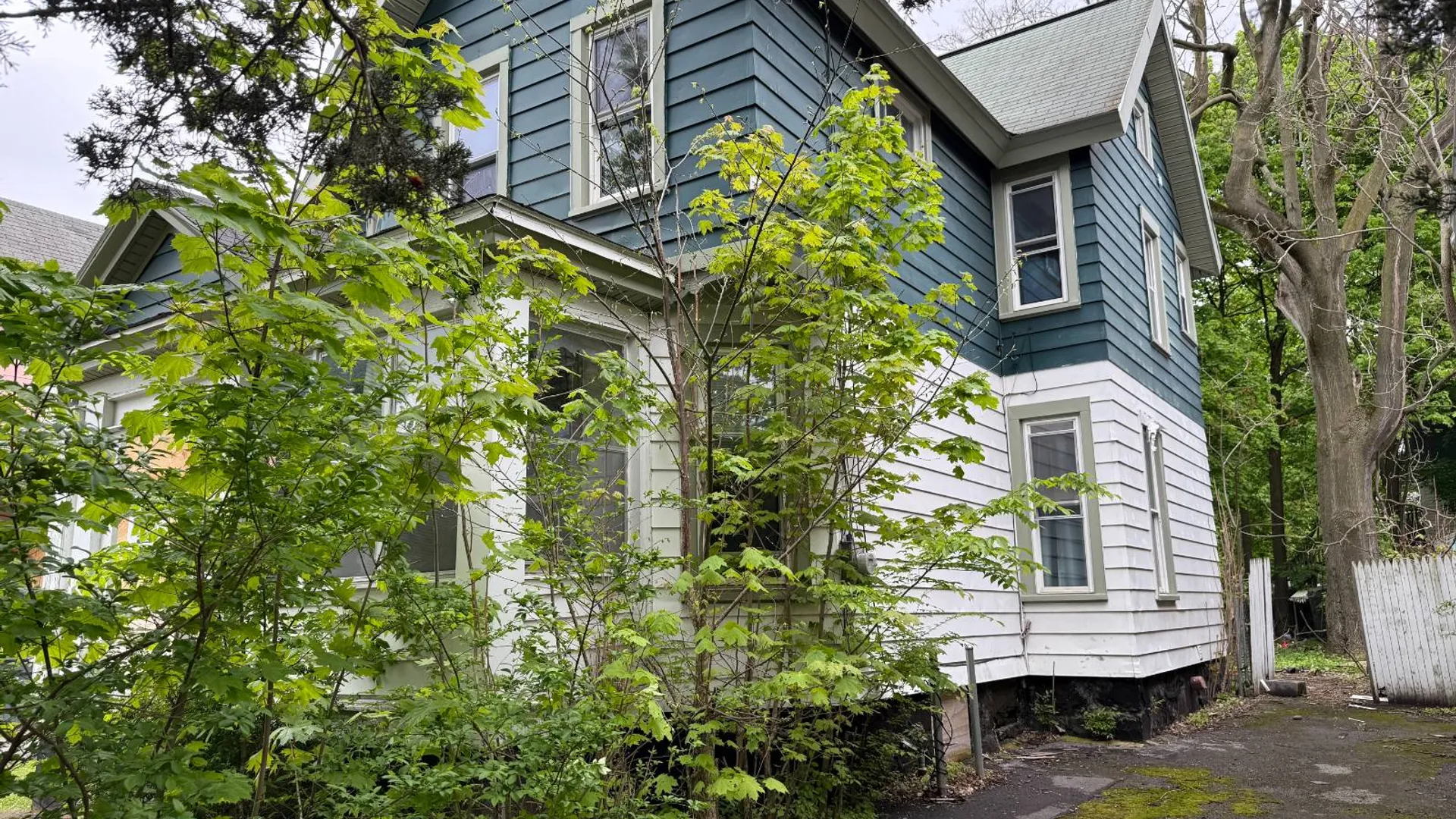 Property at 105 Mark Ave, Syracuse, NY 13205 4