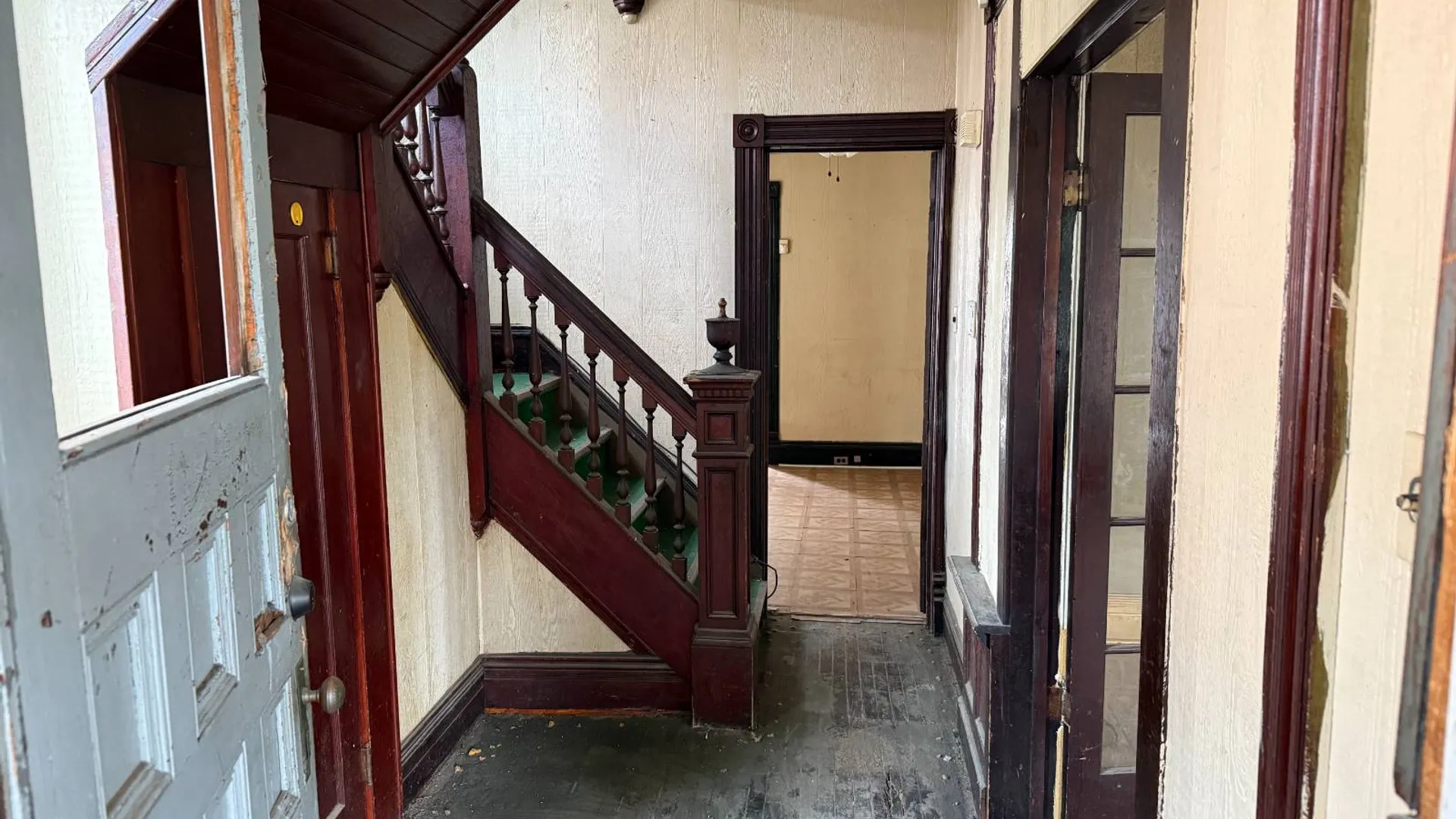 Property at 105 Mark Ave, Syracuse, NY 13205 8