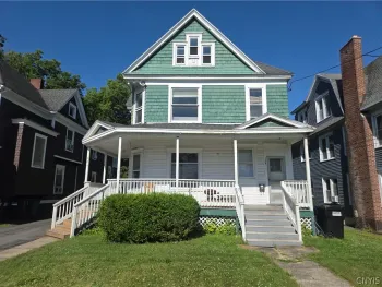 Property at 121 Durston Ave, Syracuse, NY 13203
