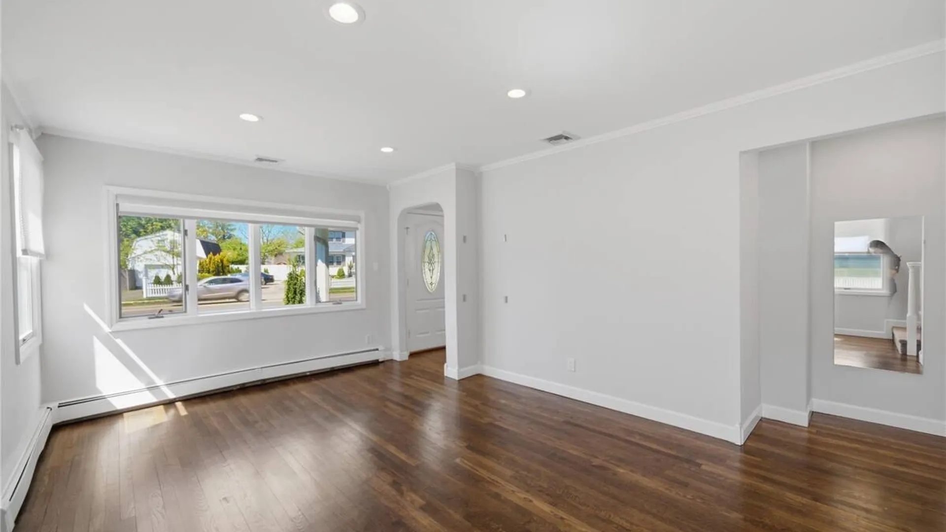 Property at 305 Arnold Avenue, West Babylon, NY 11704 16