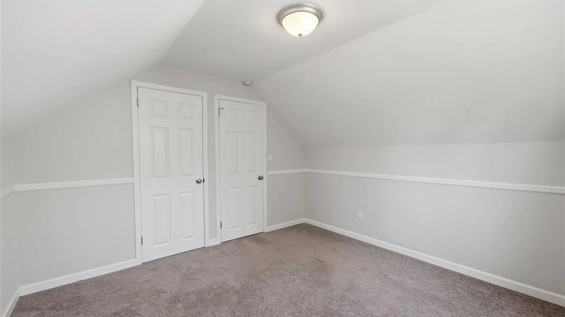 Property at 305 Arnold Avenue, West Babylon, NY 11704 23