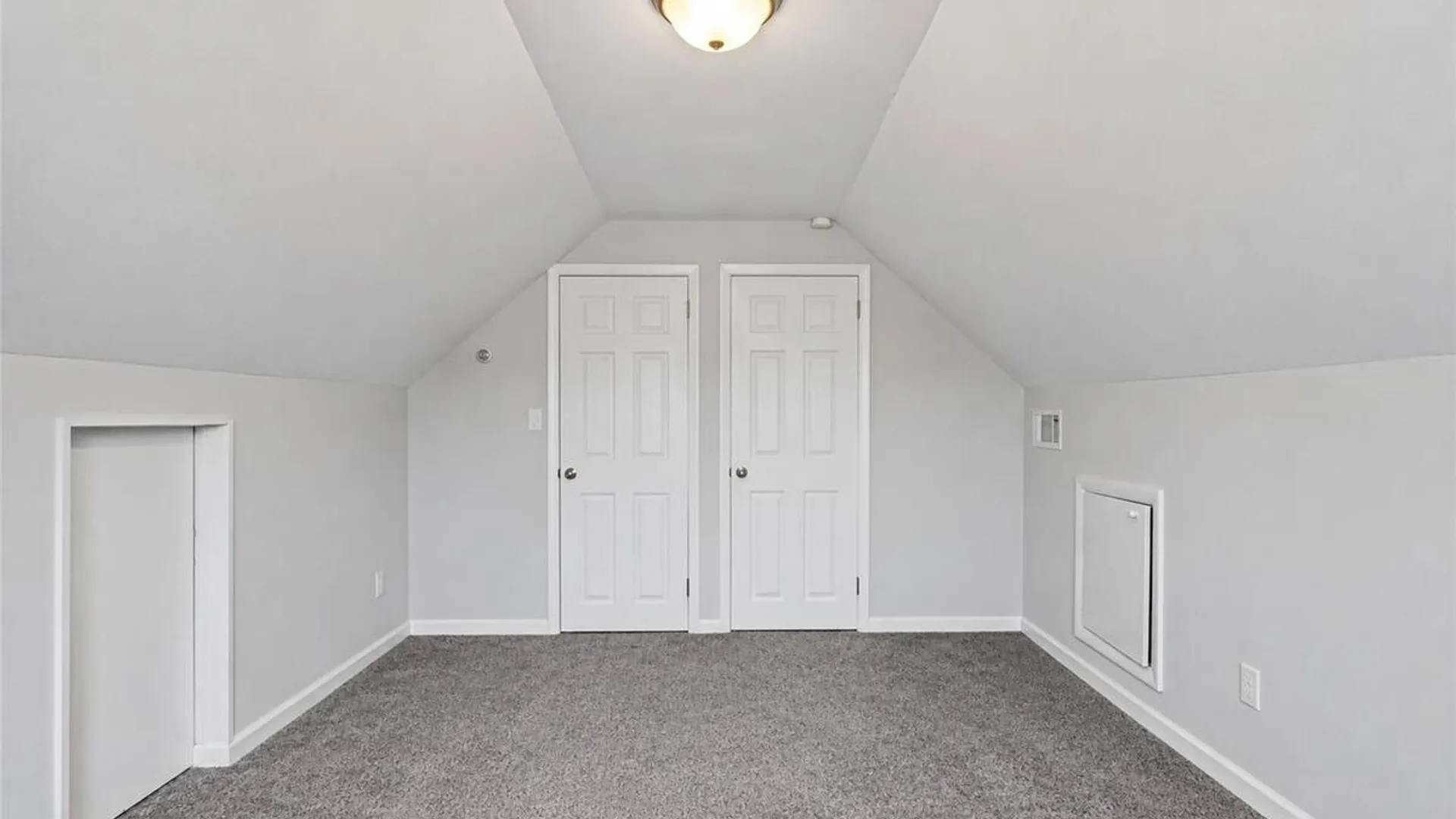 Property at 305 Arnold Avenue, West Babylon, NY 11704 25