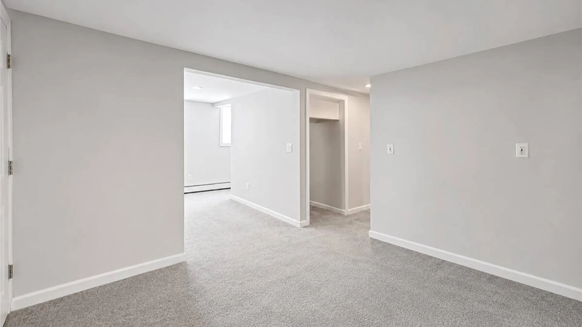 Property at 305 Arnold Avenue, West Babylon, NY 11704 35