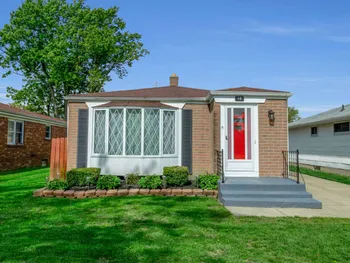 10 Alberta Dr, Buffalo, NY 14226