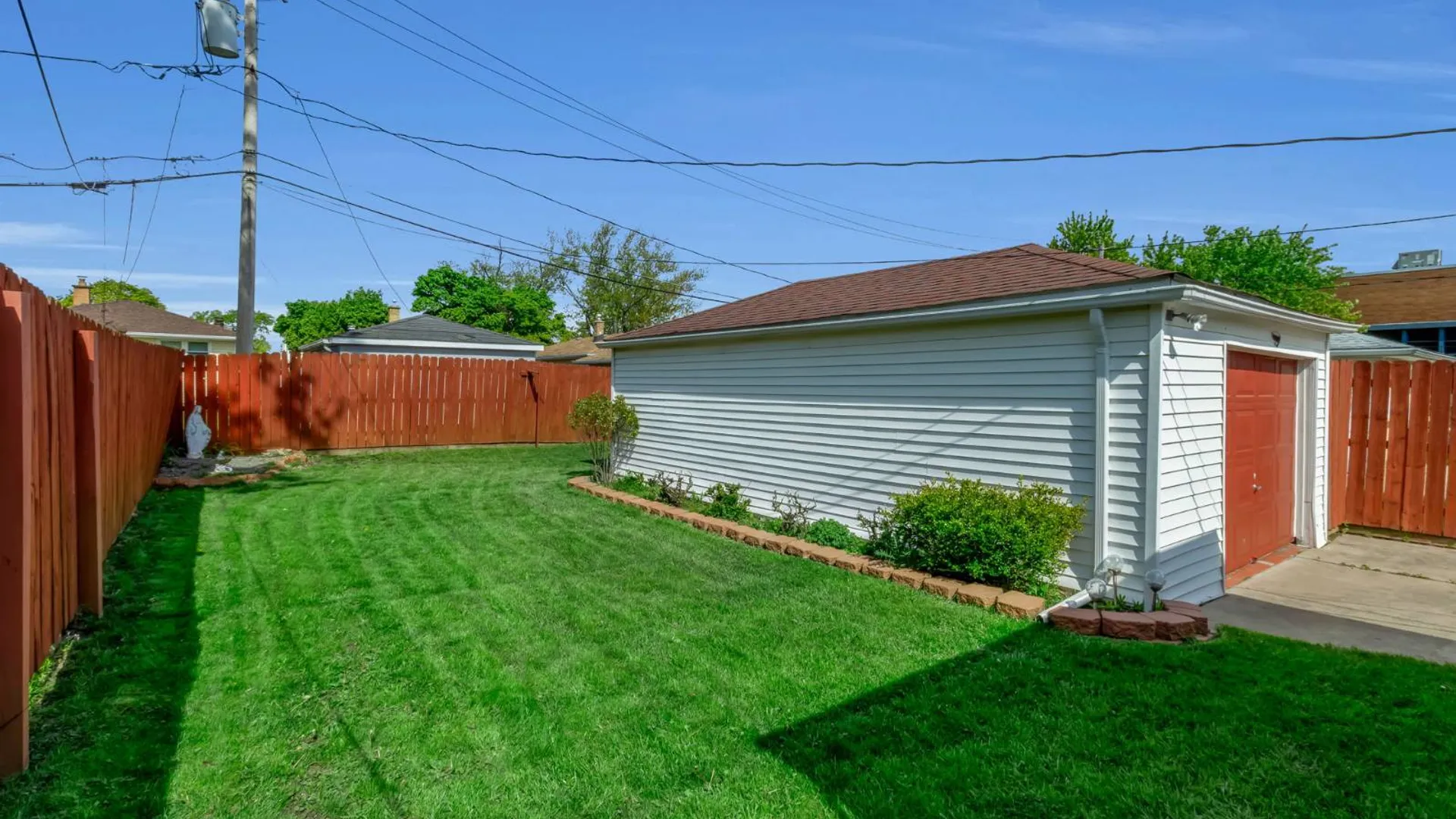 Property at 10 Alberta Dr, Buffalo, NY 14226 7