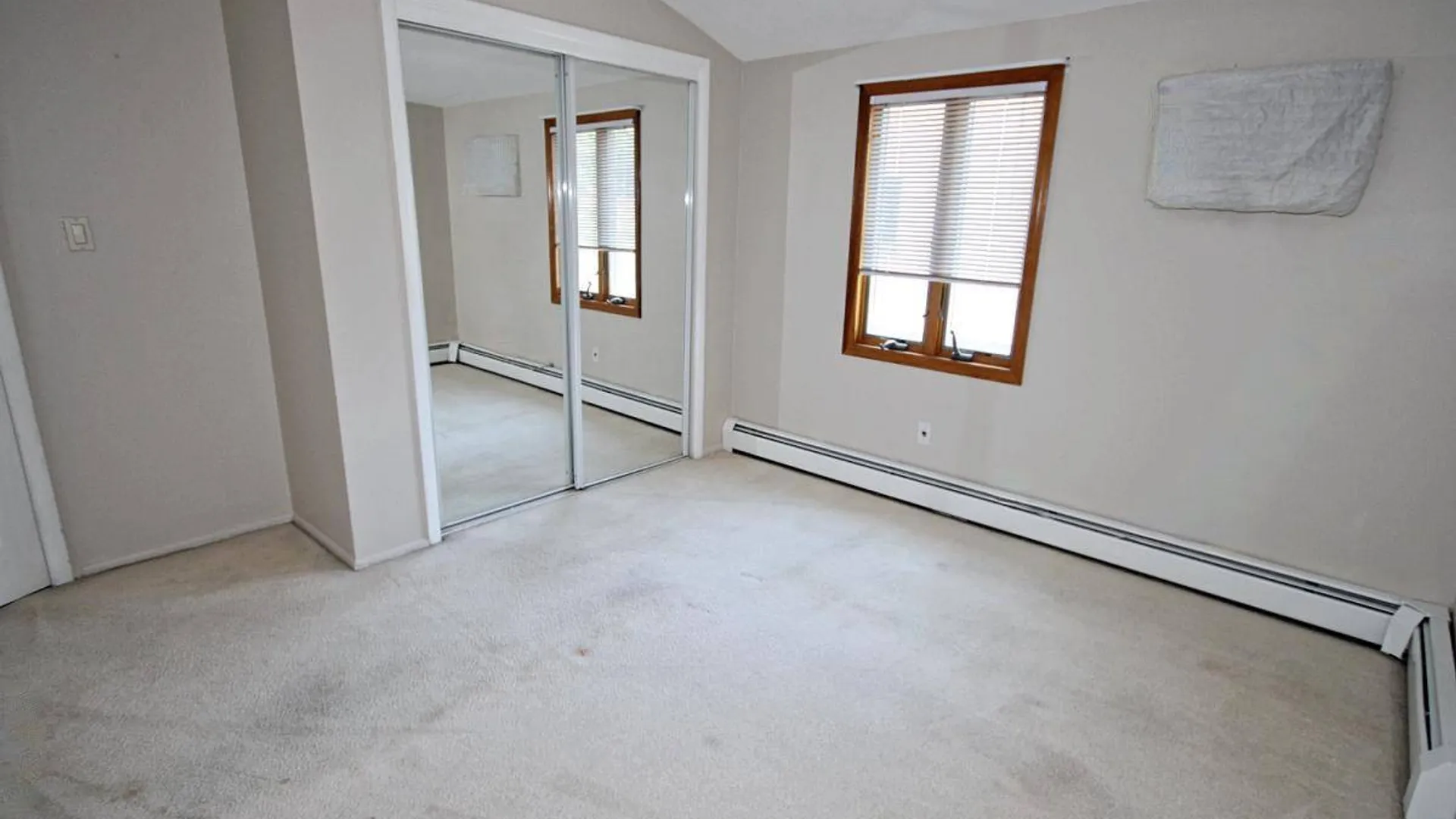 Property at 4 Reno Ave, Staten Island, NY 10306 16