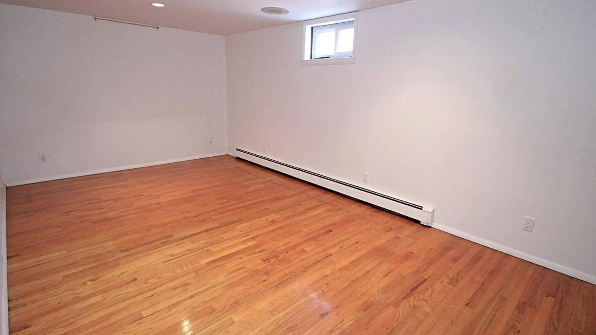 Property at 4 Reno Ave, Staten Island, NY 10306 18