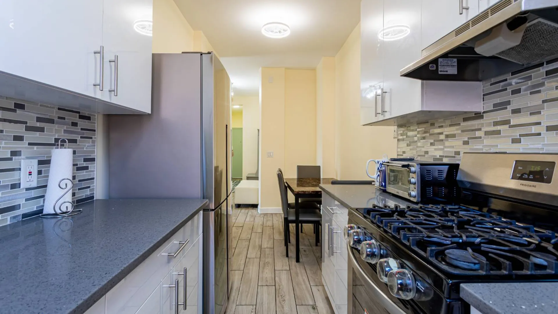 Property at 313 Brightwater Ct, Brooklyn, NY 11235 2