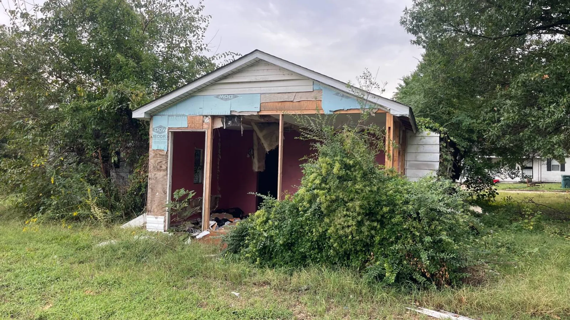 Property at 804 Dixie St, Blytheville, NY 72315 6