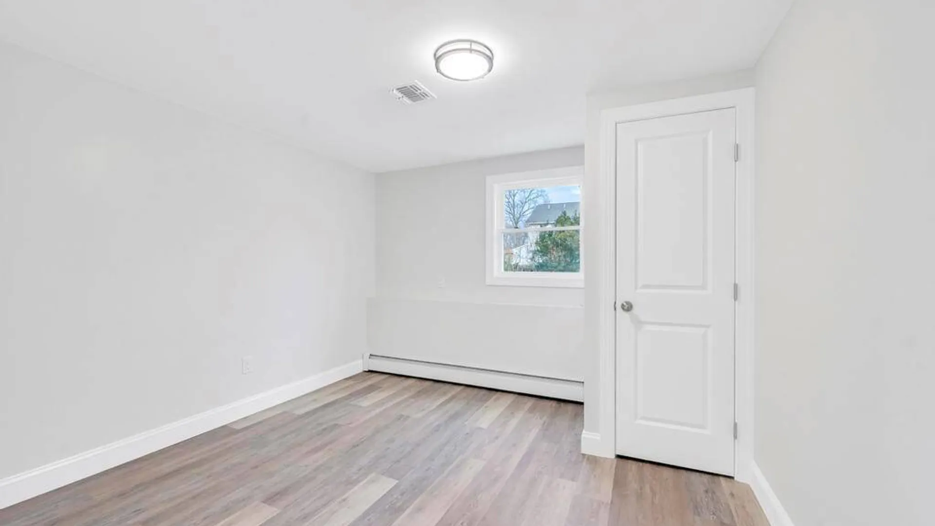 Property at 339 Avenue B, Ronkonkoma, NY 11779 30