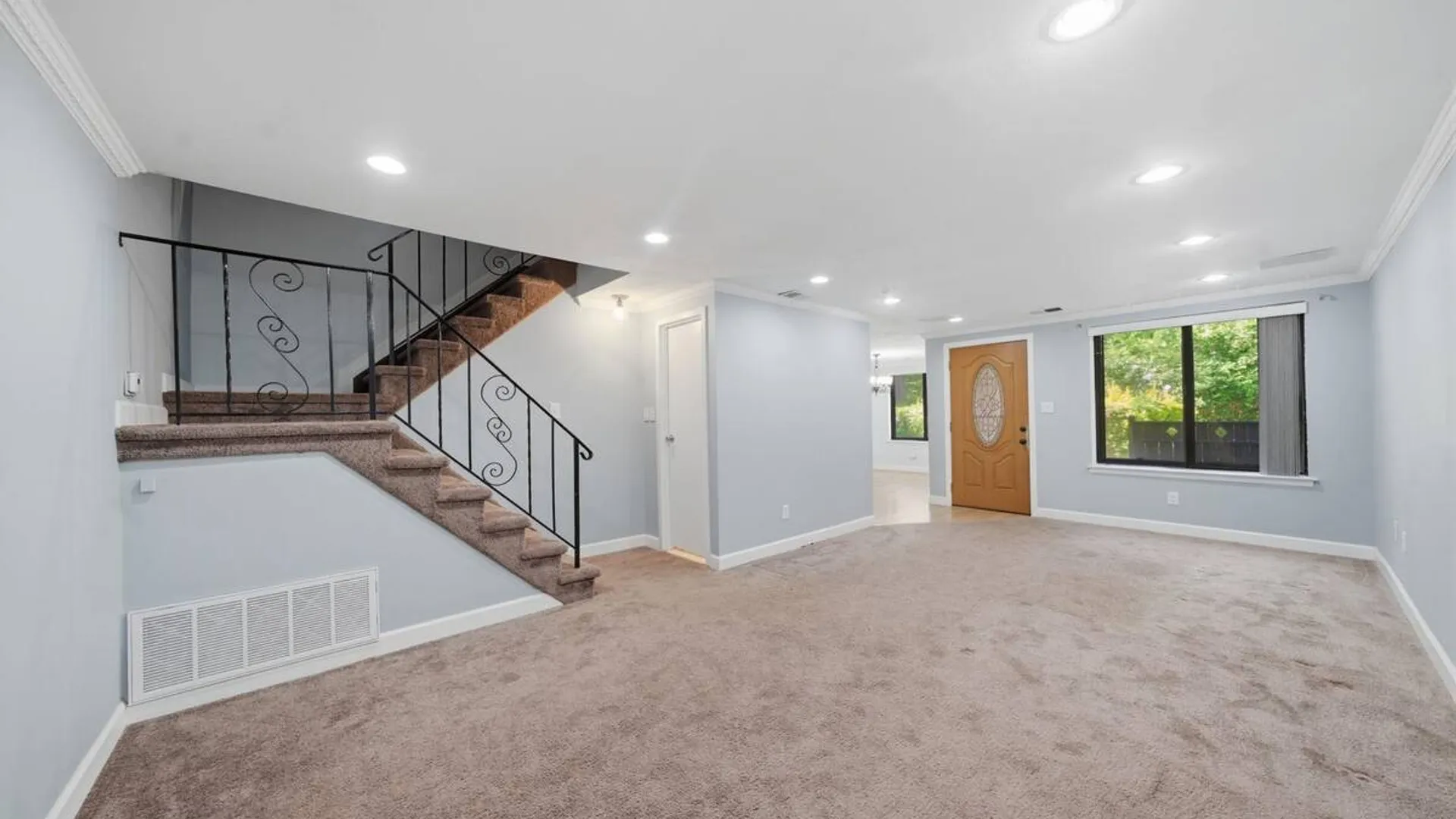 Property at 140 Golf Lane, Medford, NY 11763 5