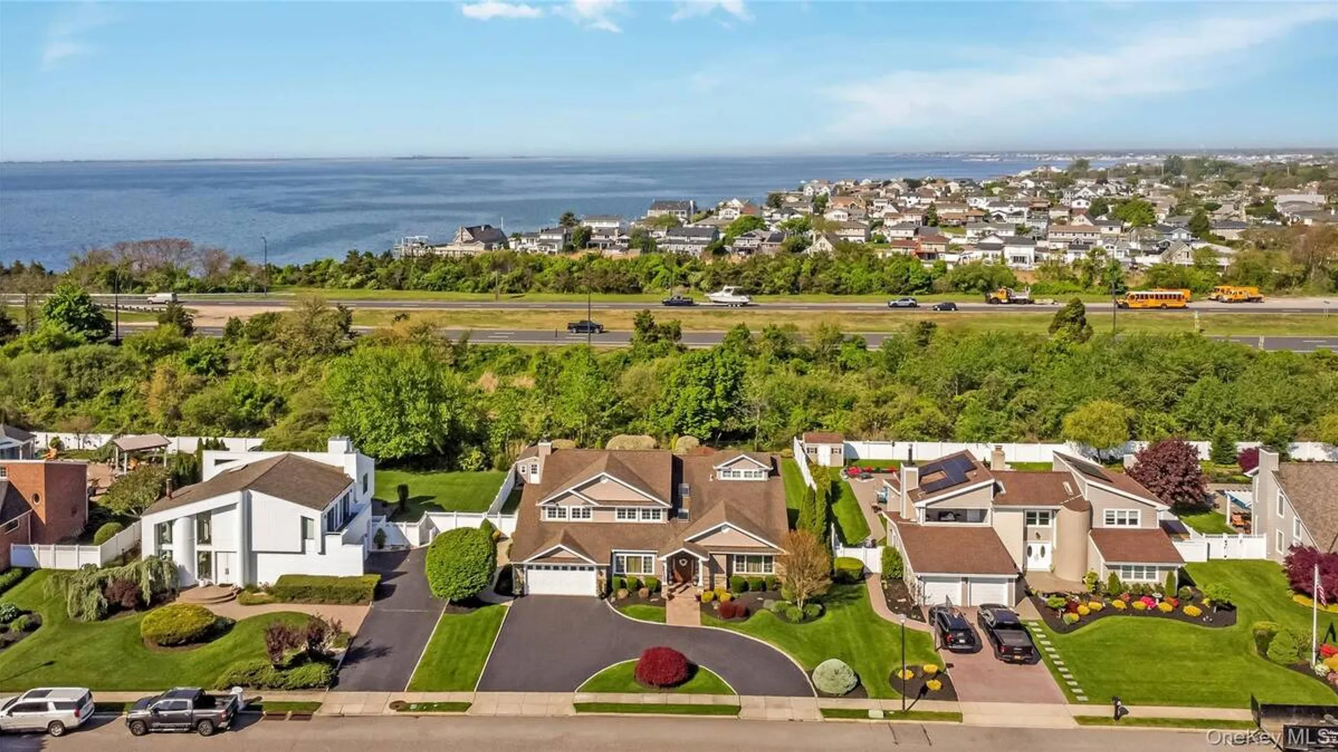 Property at 164 Pace Drive S, West Islip, NY 11795 4