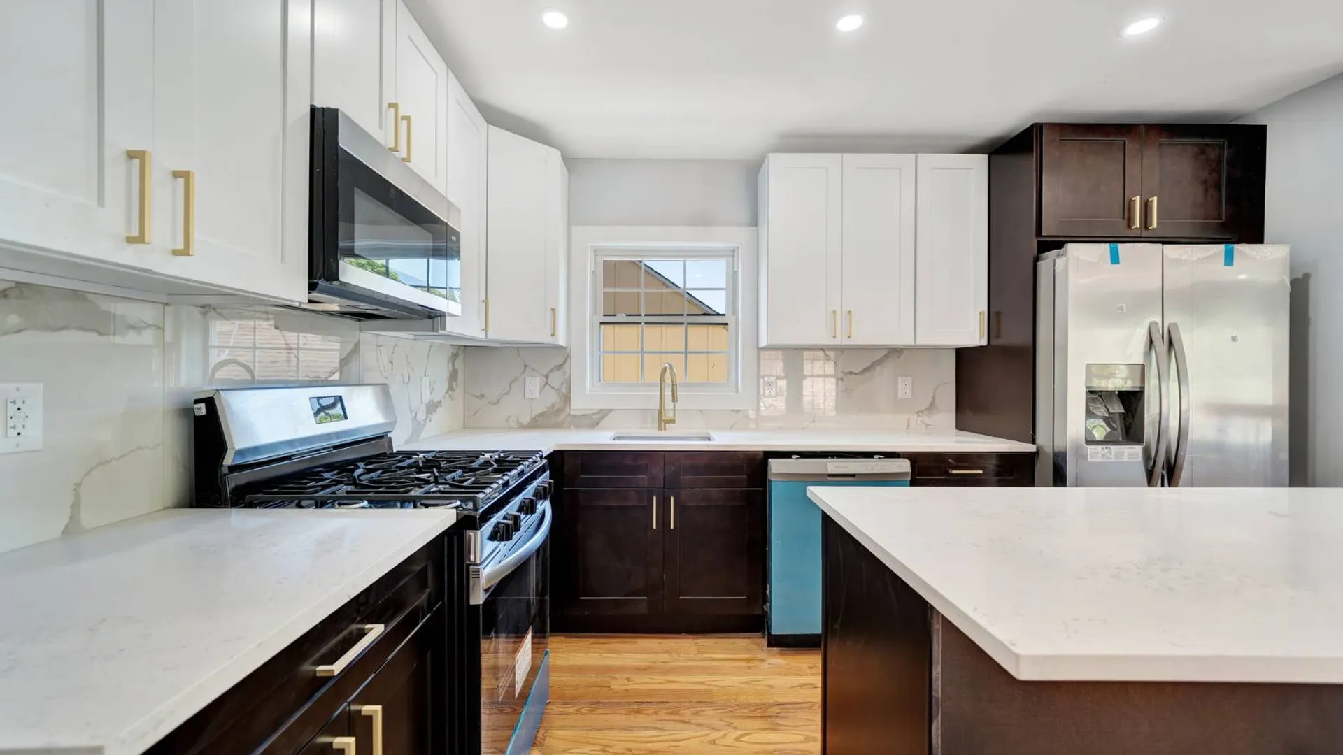 Property at 142-05 184th St, Springfield Gardens, NY 11413 16
